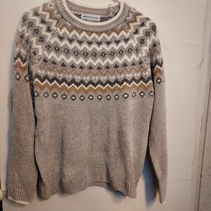 Alfred Dunner Womens PXL Gray and White/ Blk Beaded Patterned Sweater Skiing